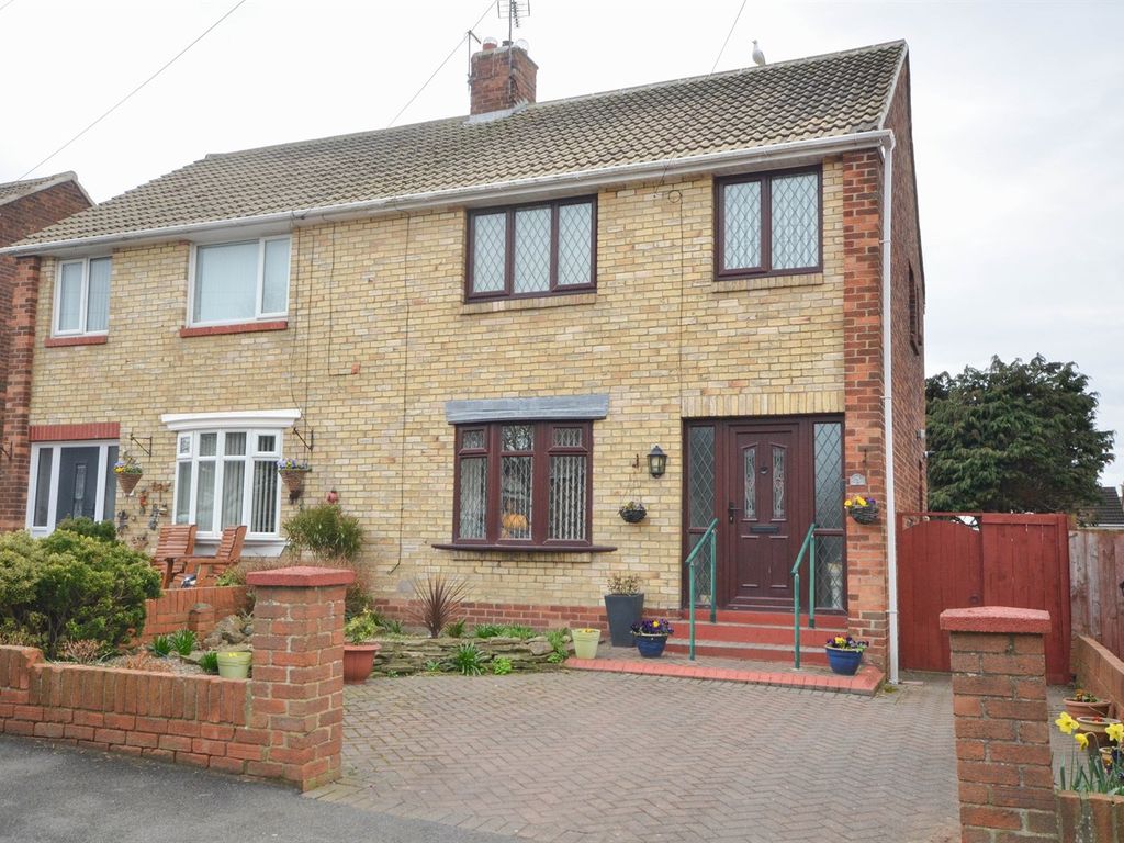 3 bed semidetached house for sale in Lizard Lane, Whitburn, Sunderland