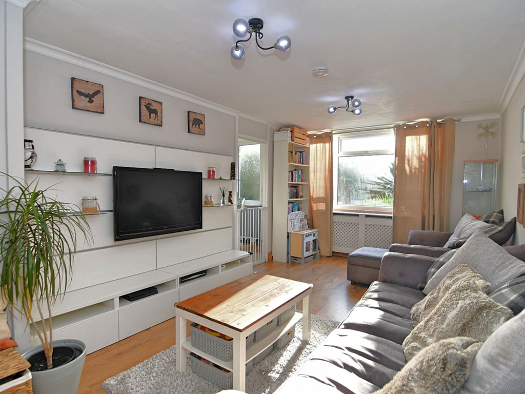 Mallard Close, Bournemouth BH8