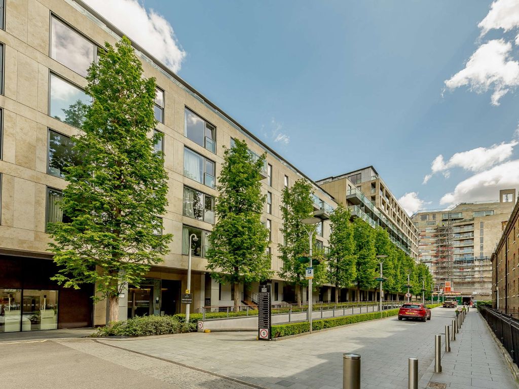 Moore House 2 Gatliff Road London SW1W  