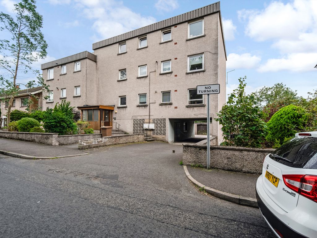 2 bed flat for sale in Waterside Street, Largs KA30, £85,000 Zoopla
