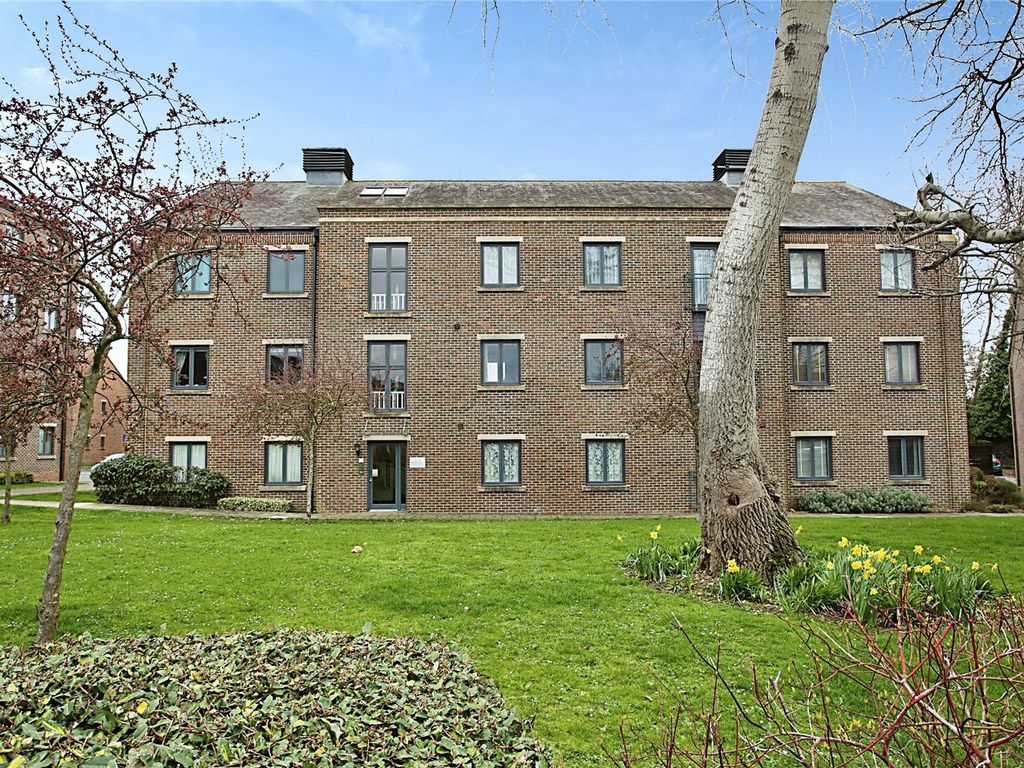 2 bed flat for sale in Heritage Way, Gosport, Hampshire PO12 Zoopla