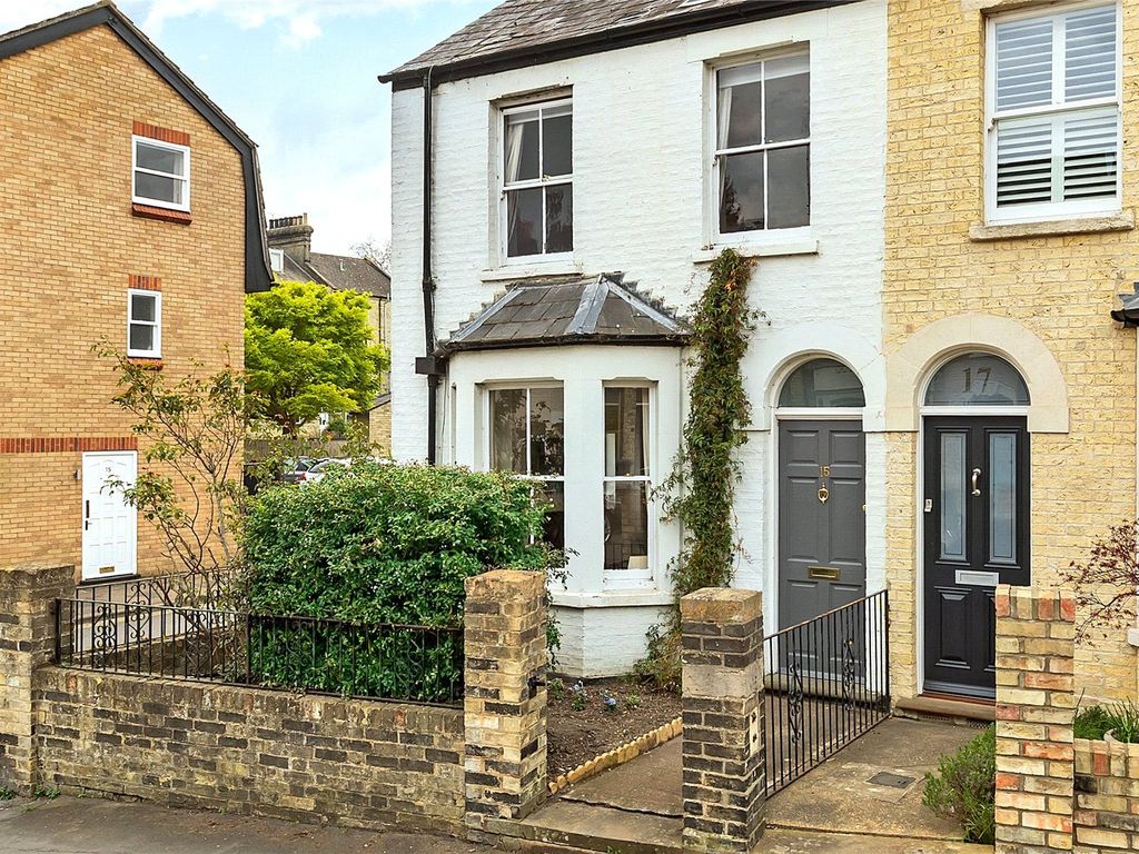 4 bed semidetached house to rent in Alpha Road, Cambridge