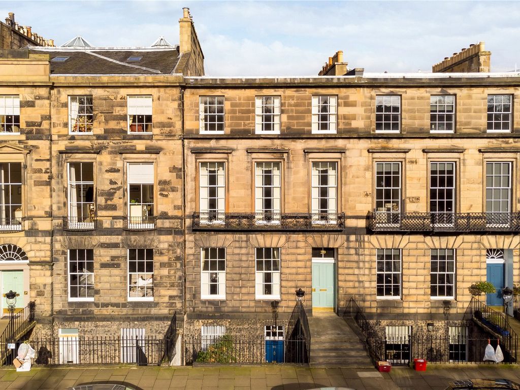 4 bed flat for sale in Heriot Row, New Town, Edinburgh EH3, £950,000