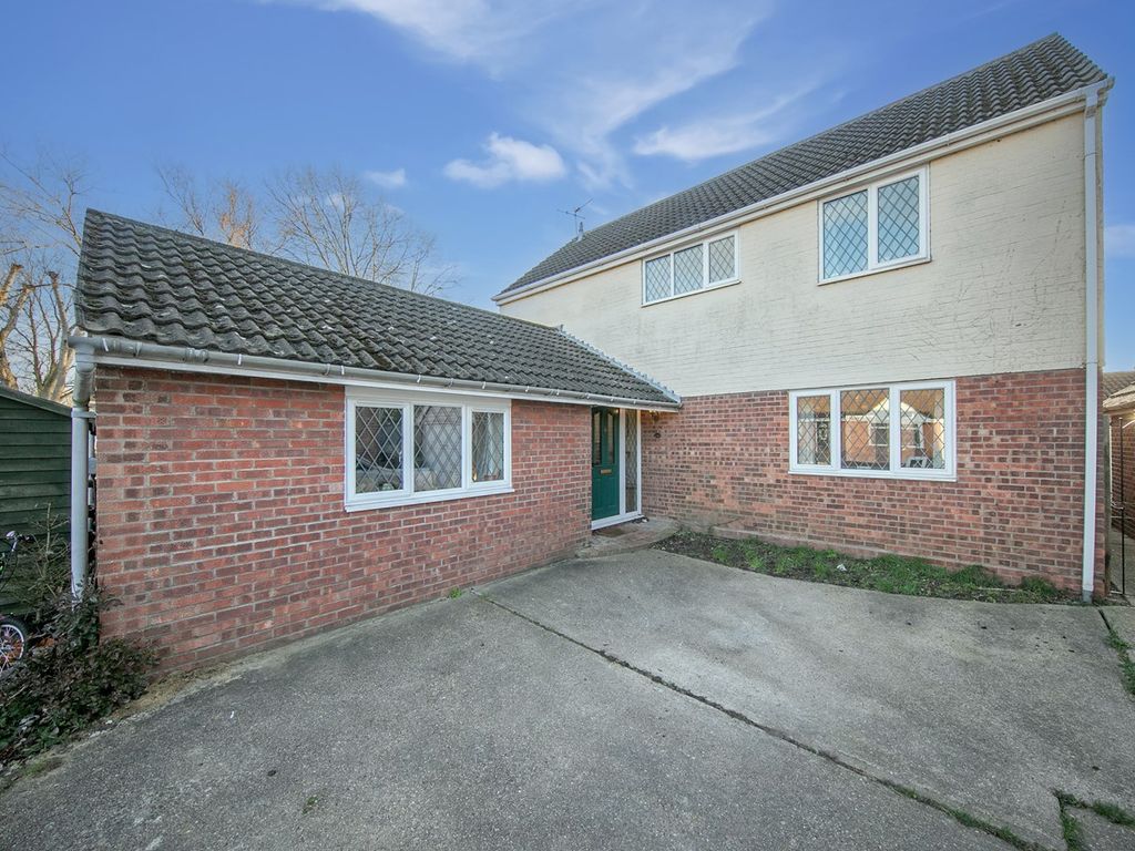 4 bed detached house for sale in Richard Avenue, Wivenhoe, Colchester