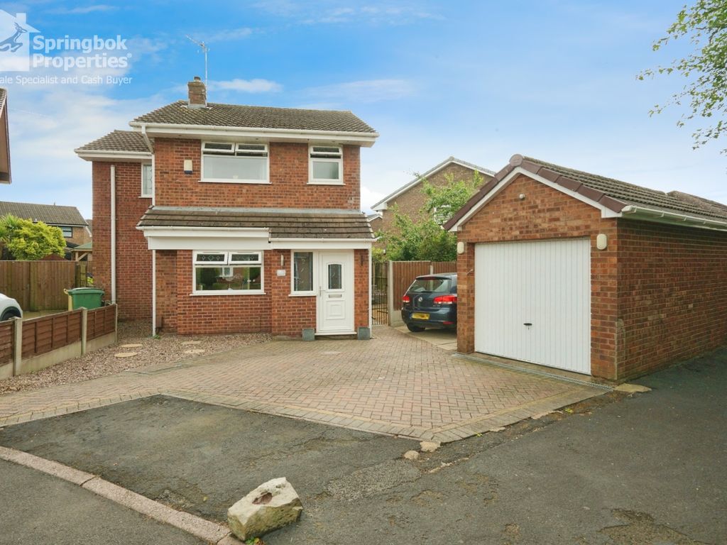 3 bed detached house for sale in Fellbridge Close, Bolton, Lancashire