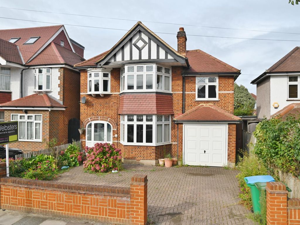 4 bed detached house for sale in Percy Road, Whitton, Twickenham TW2, £
