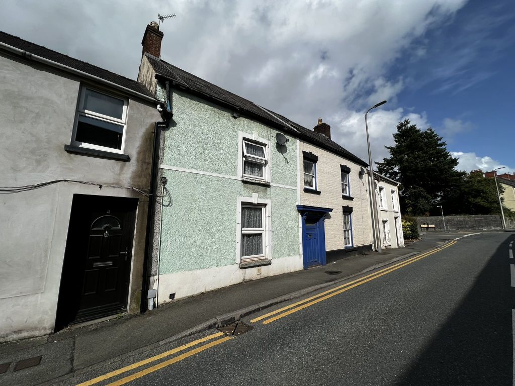 2 bed property for sale in Barn Road, Carmarthen SA31, £119,950 Zoopla