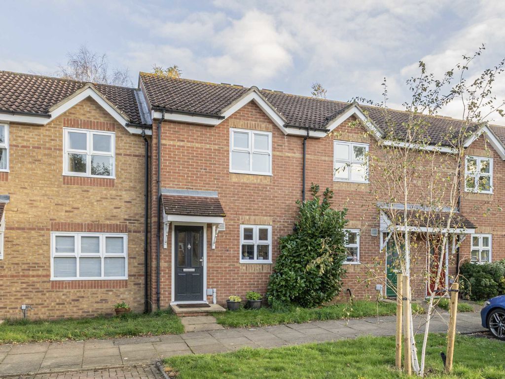 2 bed terraced house for sale in Henry Doulton Drive, London SW17, £