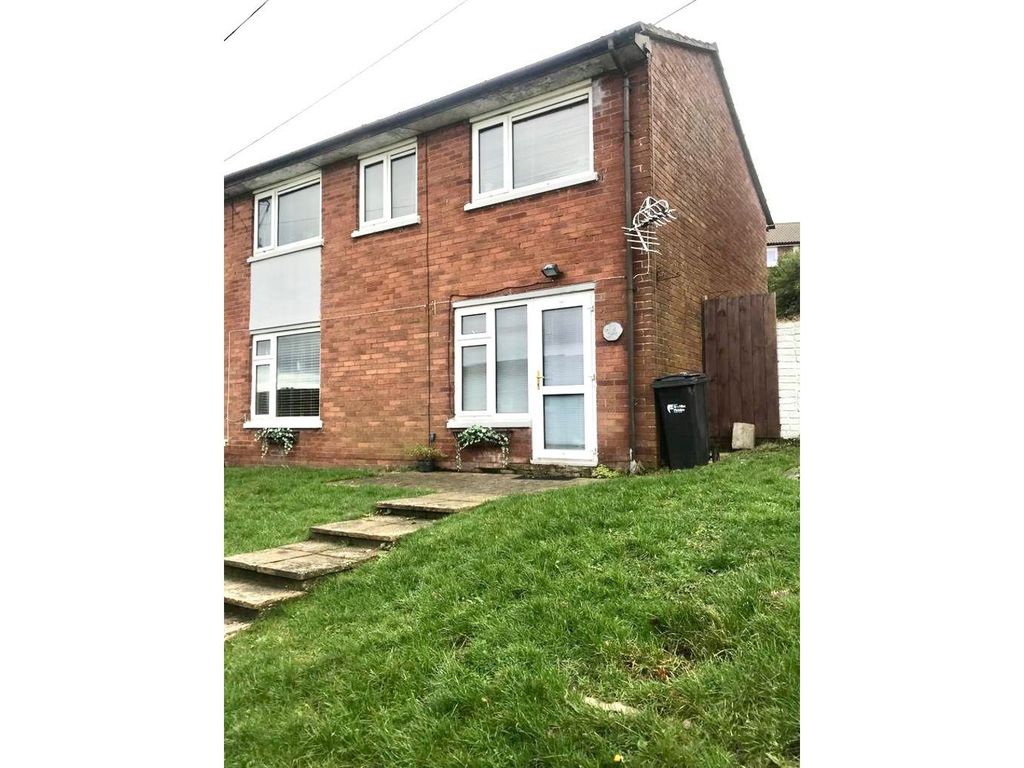 3 bed end terrace house for sale in Nant Y Coed, Holywell CH8, £130,000