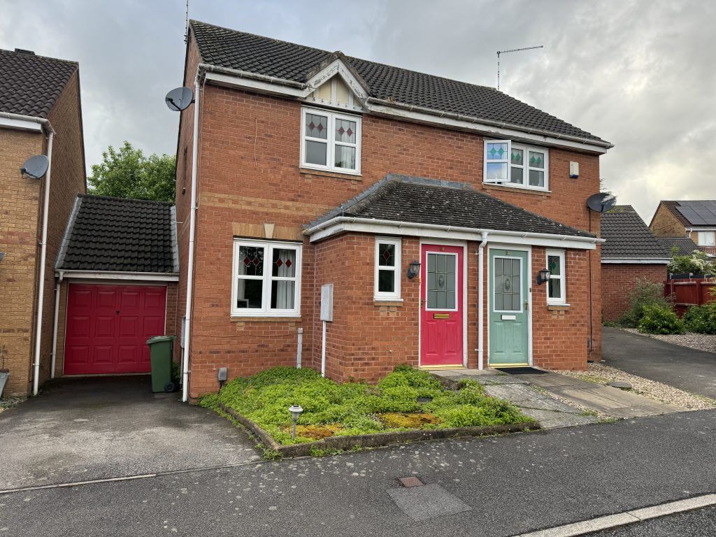 2 bed semidetached house for sale in Impey Close, Thorpe Astley