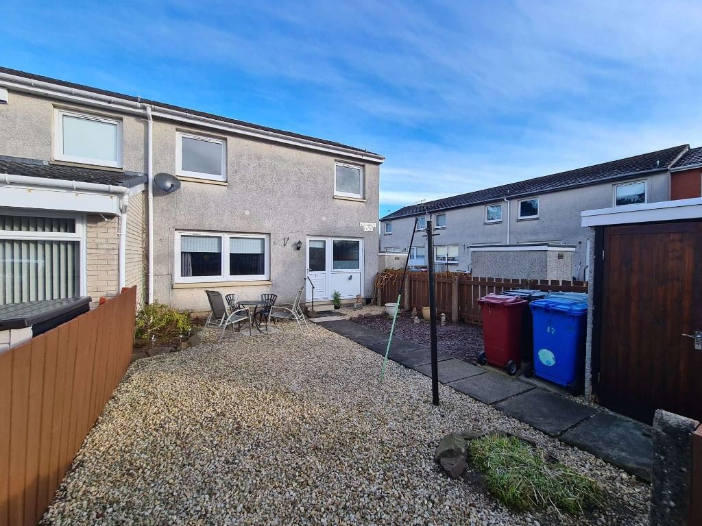 2 bed terraced house to rent in Mashock Path, Crossford ML8, £775 pcm