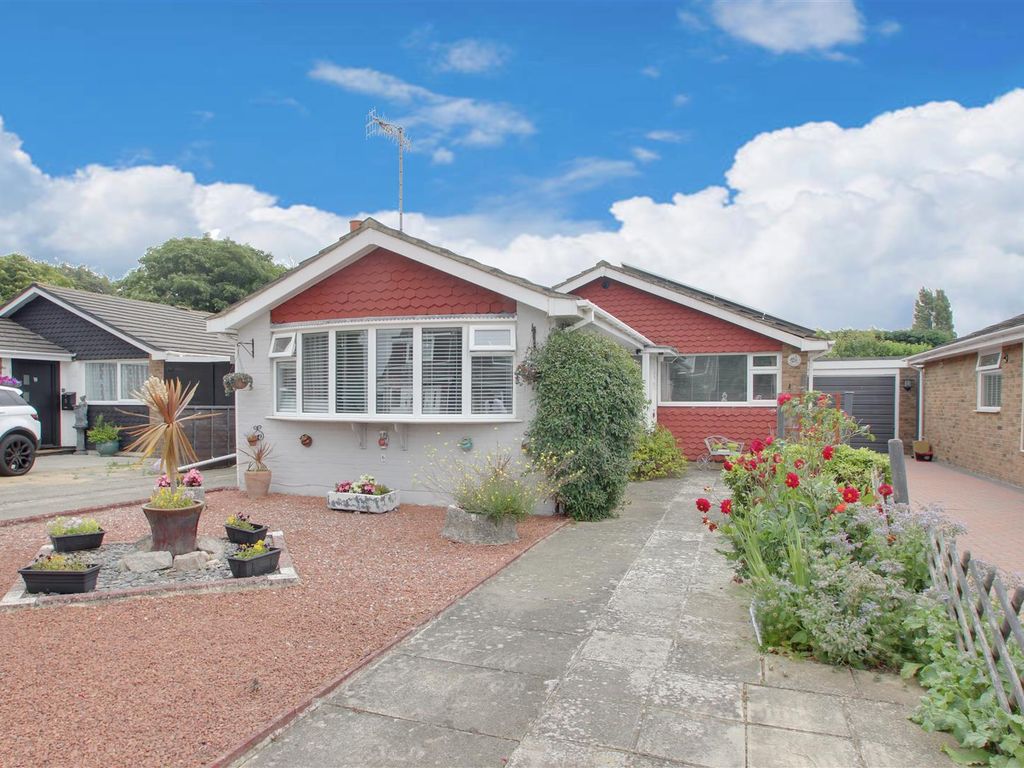 3 bed detached bungalow for sale in Ditchling Close, GoringBySea