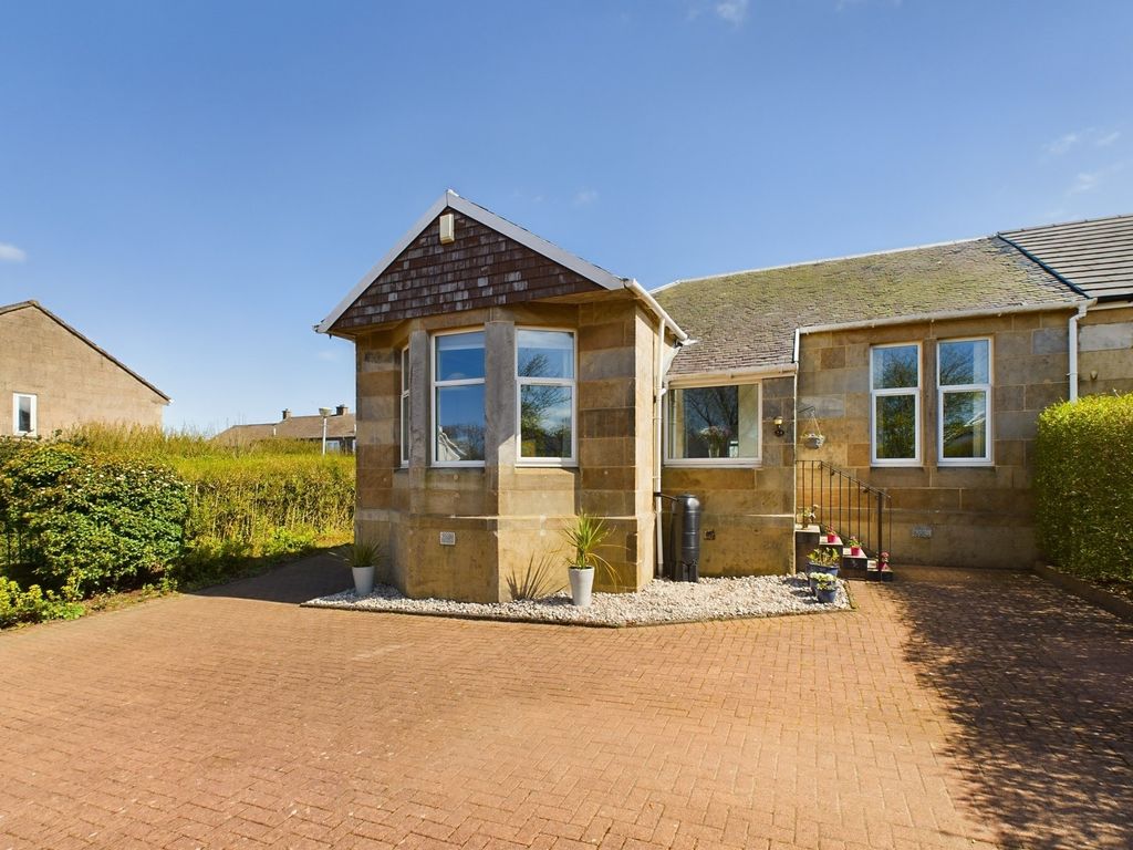 3 bed semidetached house for sale in Markethill Road, East Kilbride