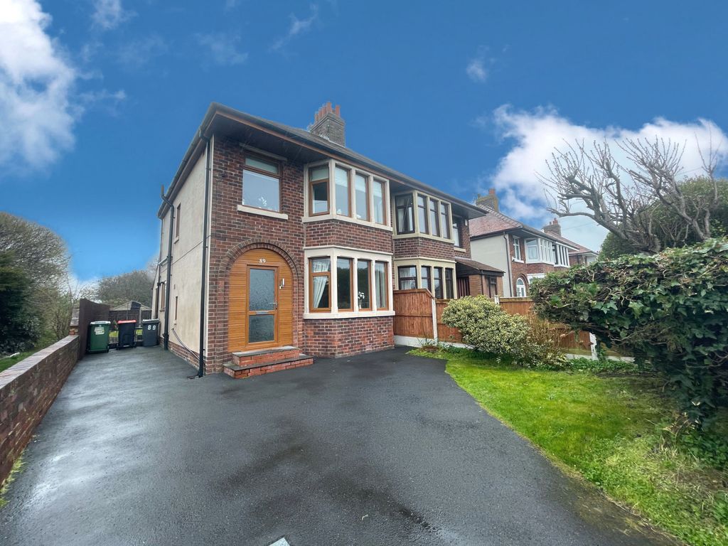 3 bed semidetached house for sale in Bispham Road, Carleton FY6 Zoopla