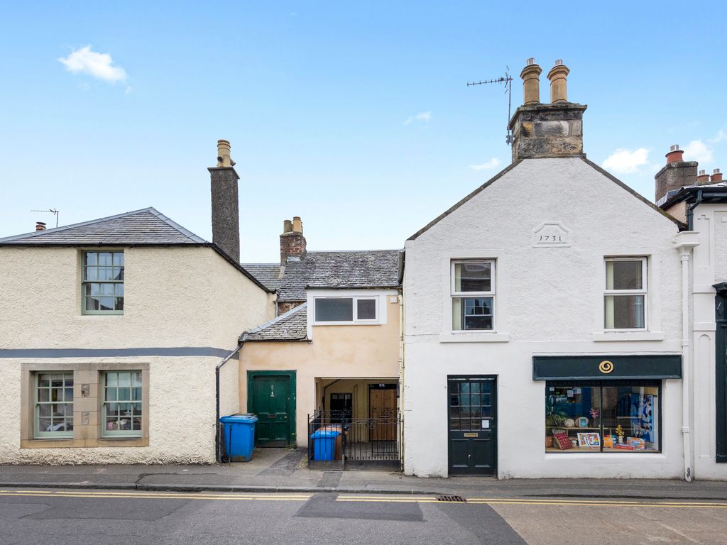 2 bed flat for sale in 27 High Street, Aberdour KY3, £85,000 Zoopla