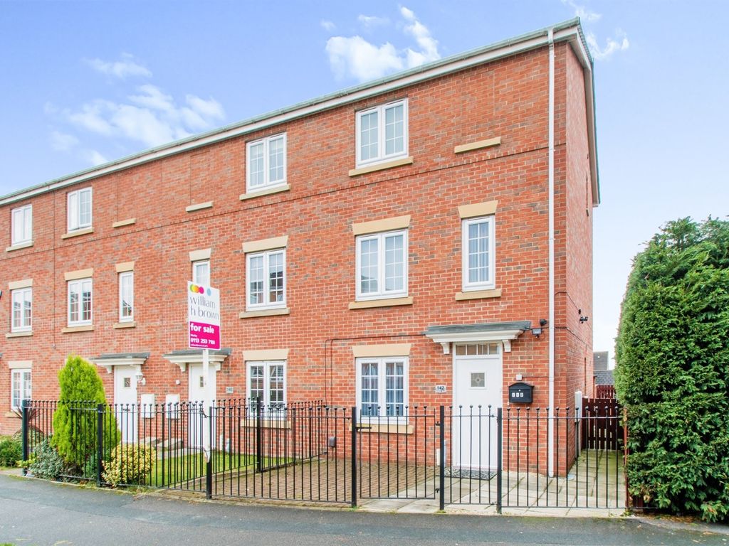 4 bed town house for sale in New Forest Way, Middleton, Leeds LS10 Zoopla