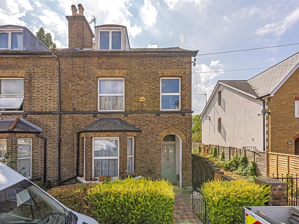 Pownall Road, Hounslow TW3  