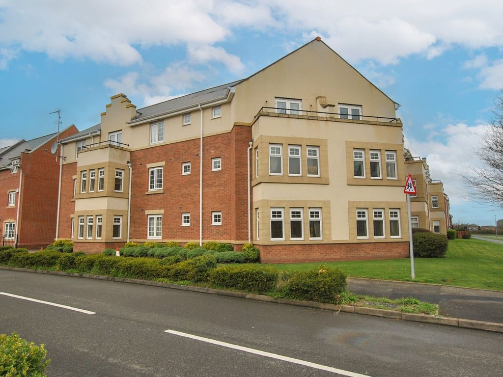 2 bed flat for sale in Highlander Drive, Donnington, Telford TF2 Zoopla