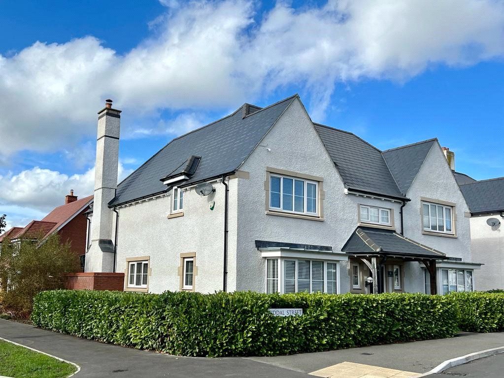 5 bed detached house for sale in Siddal Street, Tadpole Garden Village