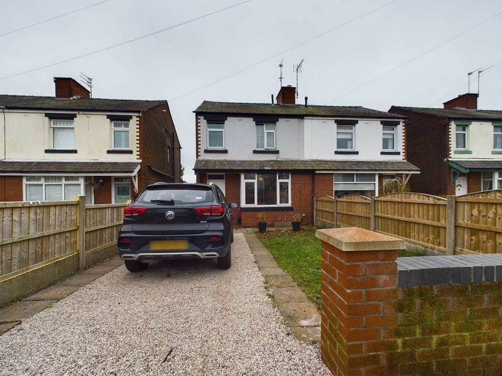 3 bed semidetached house for sale in Rainford Road, Billinge WN5, £