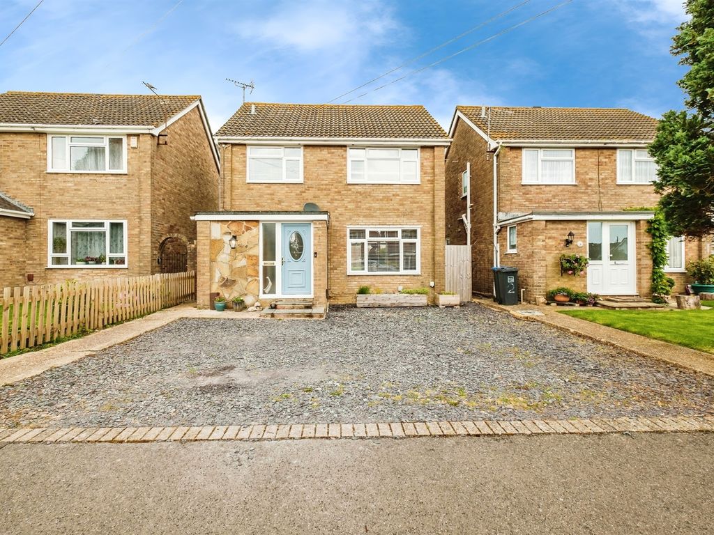 3 bed detached house for sale in Cherwell Road, Worthing BN13, £475,000