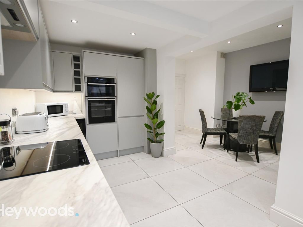 3 bed town house for sale in Kidsgrove Road, Goldenhill, StokeOnTrent