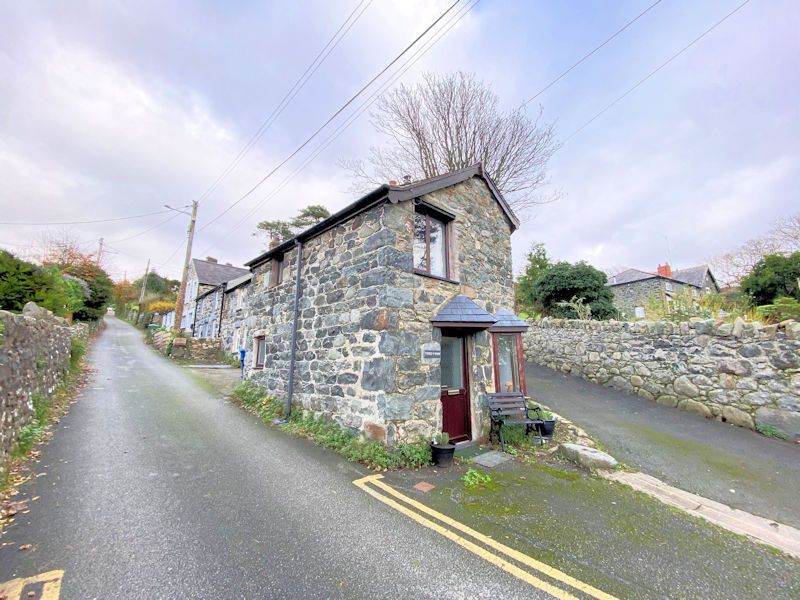 1 bed cottage for sale in College Green, Llwyngwril LL37, £110,000 Zoopla