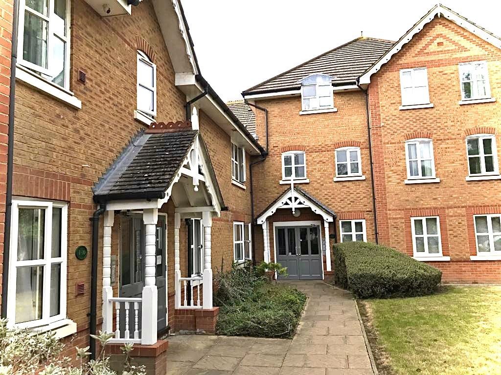 1 bed flat to rent in Jubilee Court, Bristow Road, Hounslow TW3, £1,350