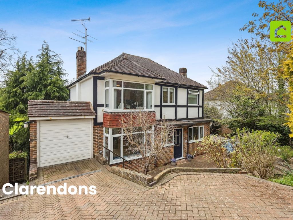 5 bed detached house for sale in East Grinstead, West Sussex RH19, £