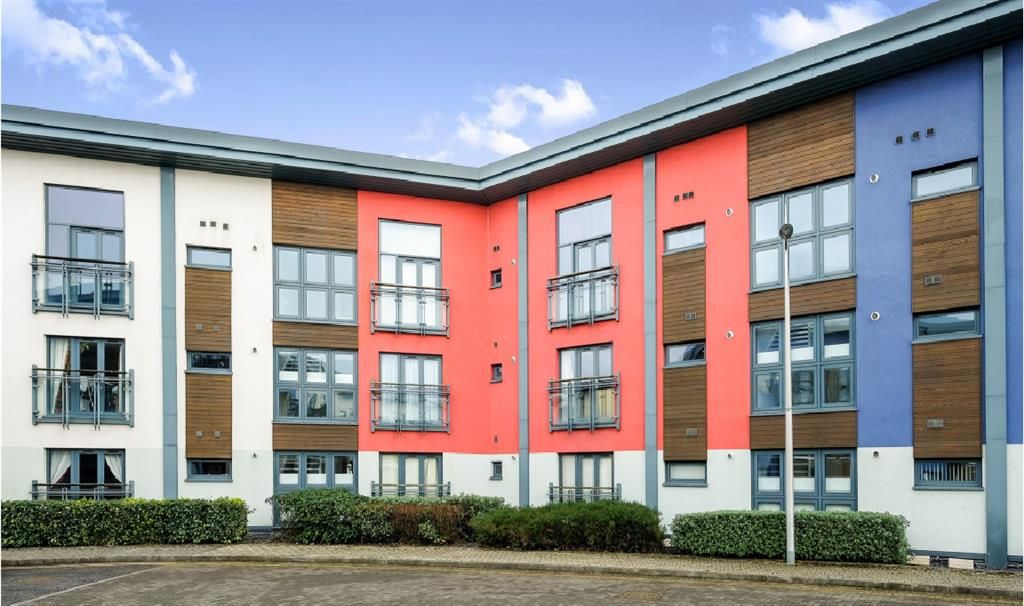 2 bed flat to rent in St Margarets Court, Maritime Quarter, Swansea SA1