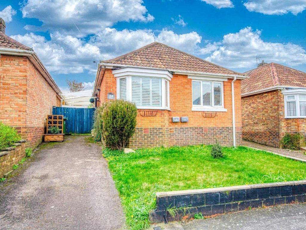 2 bed detached bungalow for sale in Cleveland Road, Midanbury