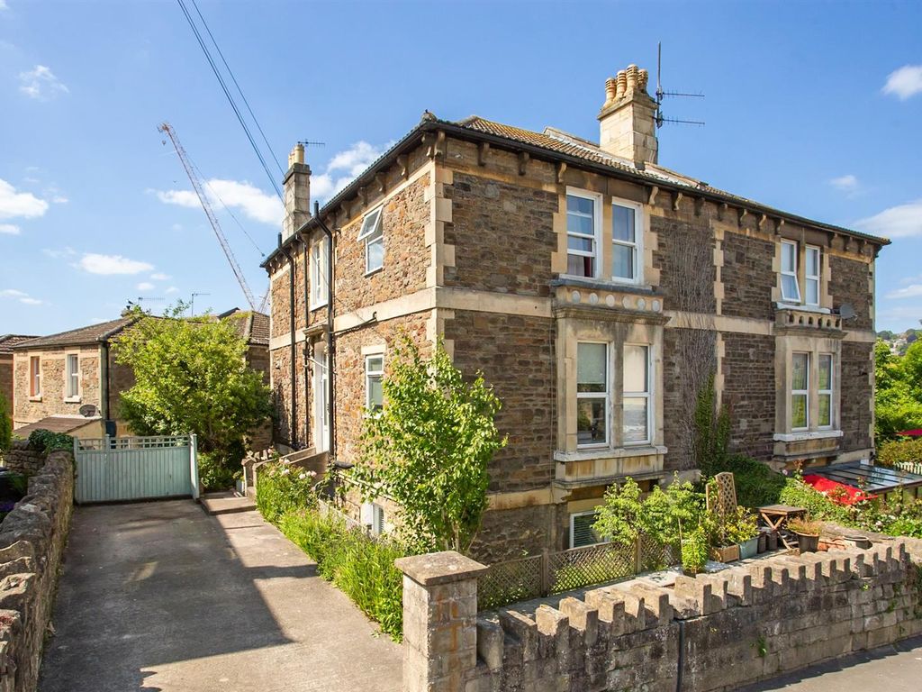 2 bed flat for sale in Lower Oldfield Park, Bath BA2 Zoopla