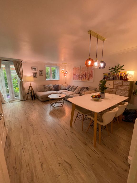 4 bed town house to rent in Hanham Road, Hanham, Bristol BS15, £1,650