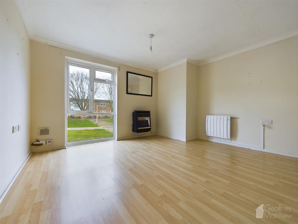 1 bed flat for sale in Mildmay Road, Stevenage SG1, £160,000 Zoopla
