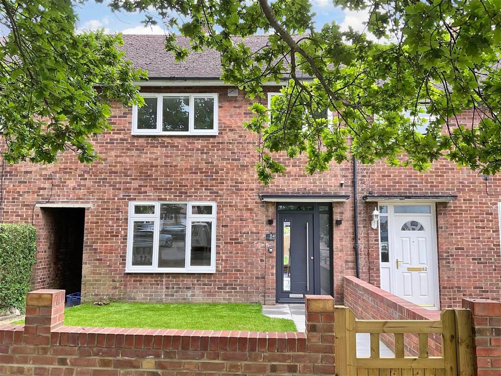 3 bed terraced house for sale in Pyrles Lane, Loughton, Essex IG10 Zoopla