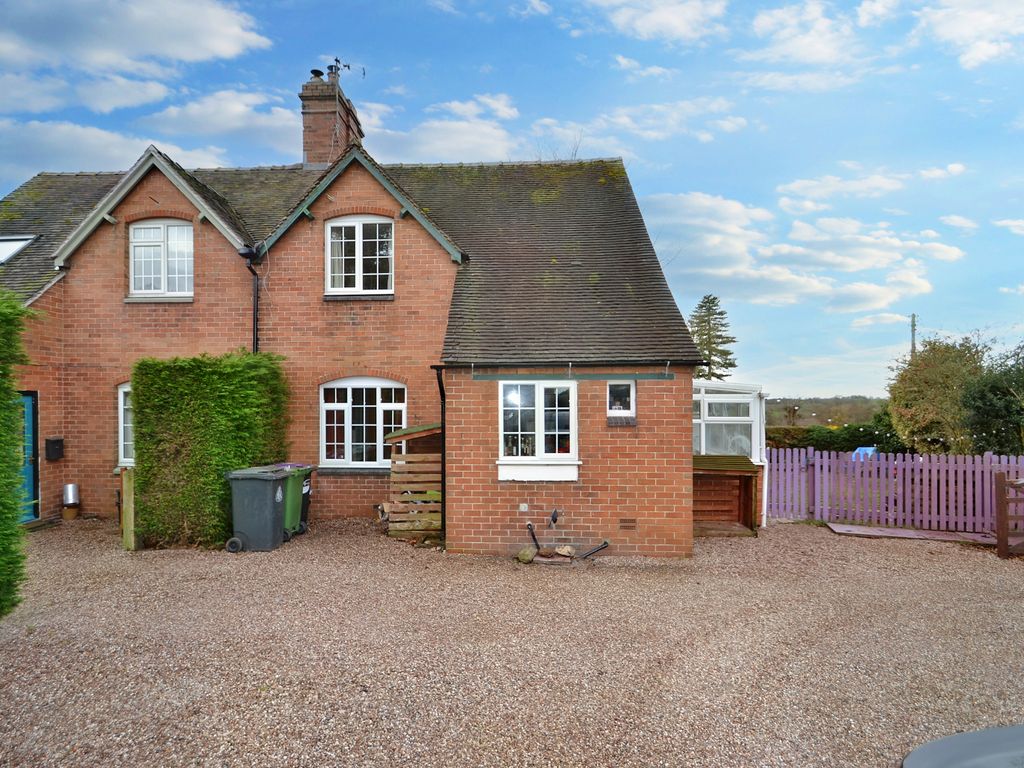 3 bed semidetached house for sale in Ellerton, Newport TF10 Zoopla