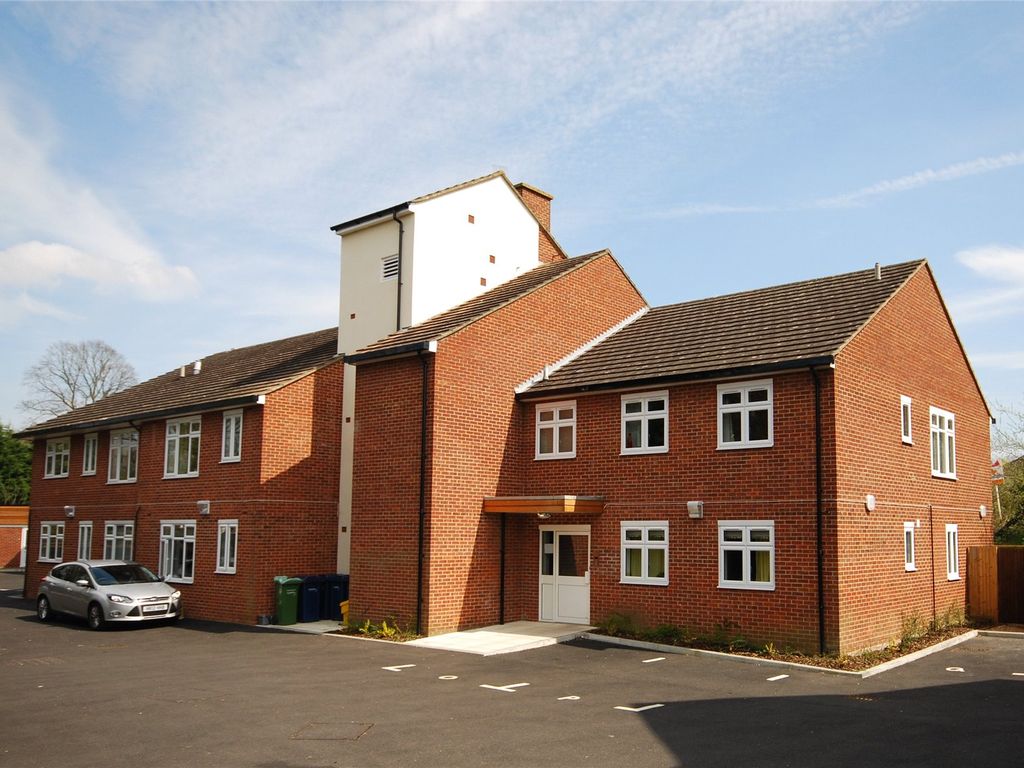 1 bed flat for sale in Whitebines, The Fairfield, Farnham, Surrey GU9 Zoopla