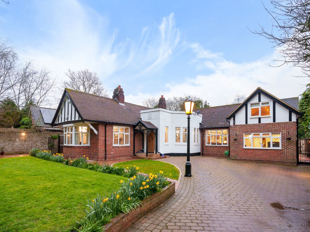5 bed detached house for sale in Orpington Road, Chislehurst BR7 Zoopla