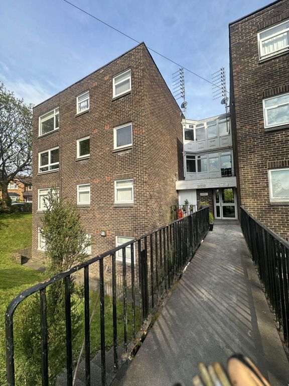 2 bed flat to rent in Sandown Lane, Liverpool L15, £850 pcm Zoopla