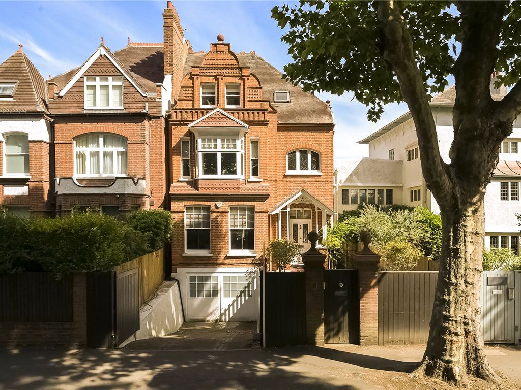 South Parade, Bedford Park, Chiswick, London W4  