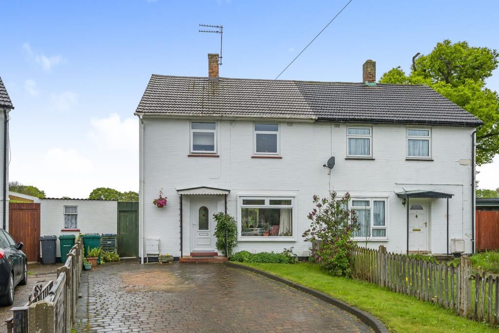 2 bed end terrace house for sale in High EN5, £500,000