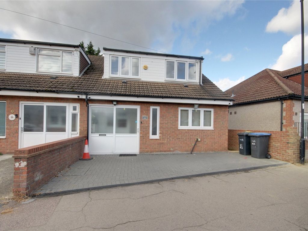 4 bed bungalow for sale in Alexandra Road, Enfield EN3, £525,000 Zoopla