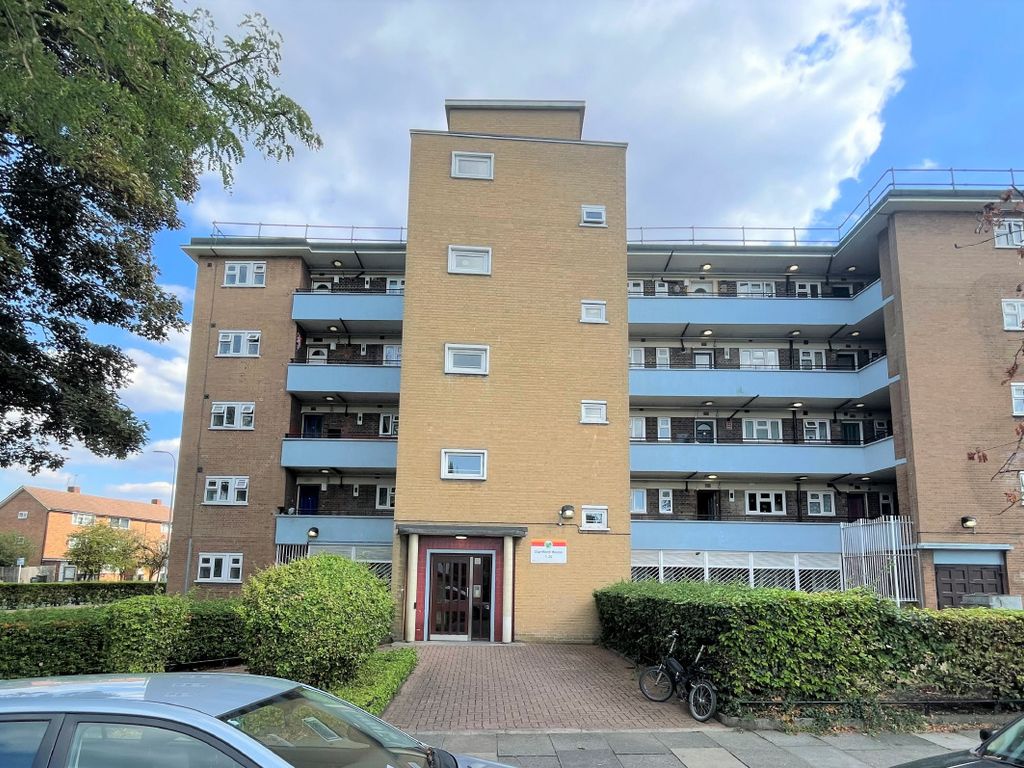 2 bed flat for sale in Bromley Road, London SE6 Zoopla