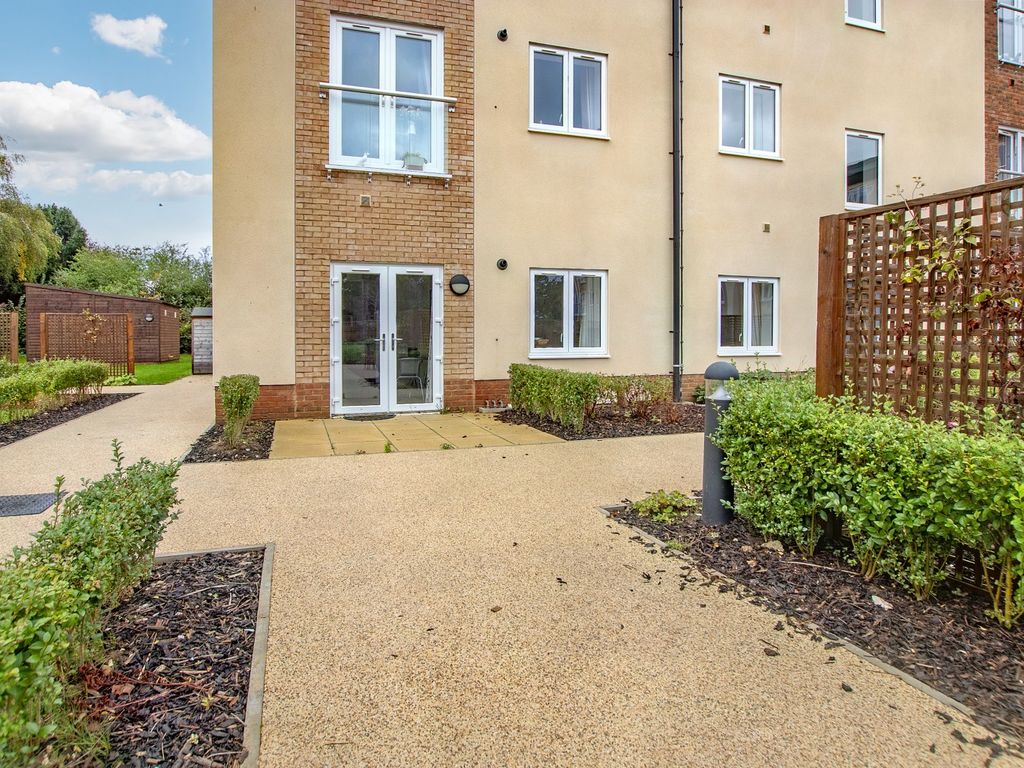 2 bed flat for sale in Trinity Road, Fakenham, Norfolk NR21, £180,000 Zoopla