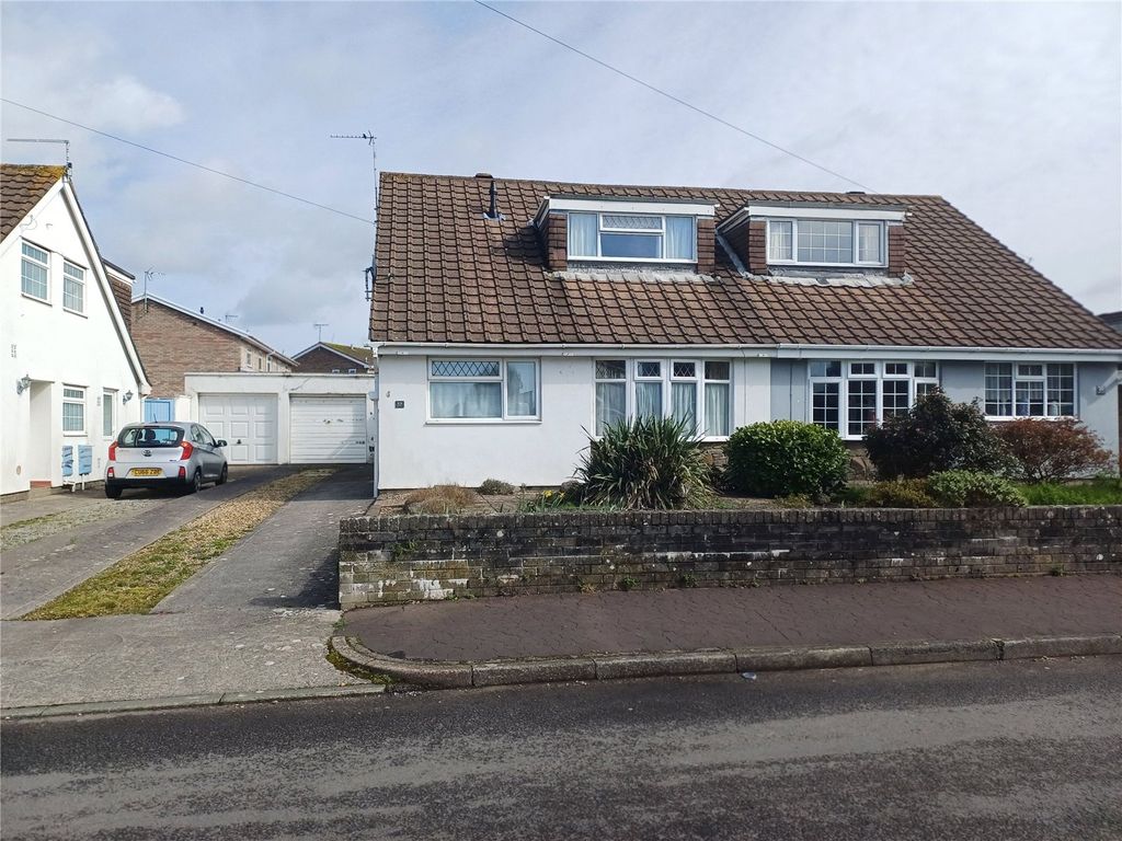 3 bed bungalow for sale in Austin Avenue, Porthcawl CF36, £270,000 Zoopla