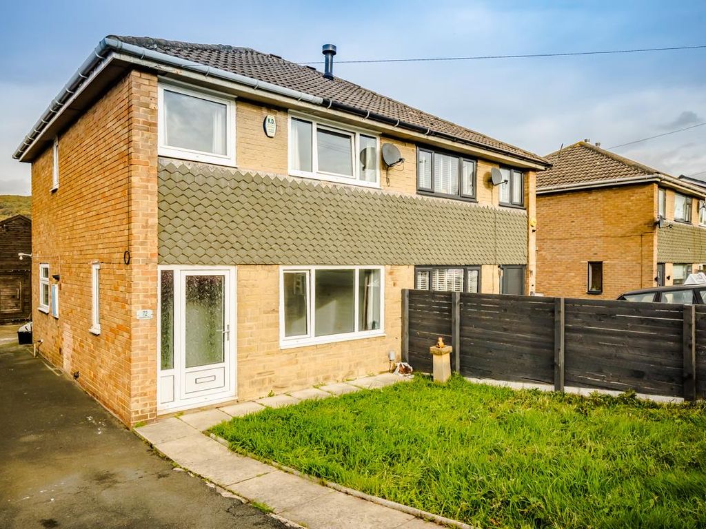 3 bed semidetached house for sale in Grasmere Drive, Elland HX5 Zoopla