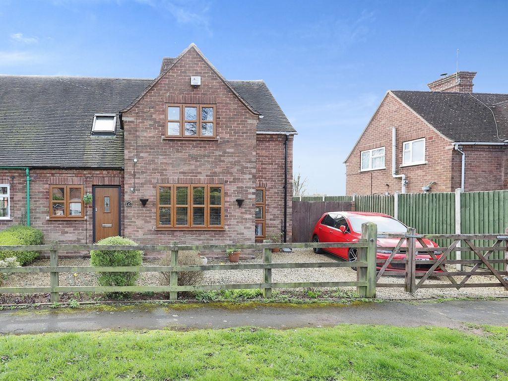 3 bed semidetached house for sale in Waresley Court Road, Hartlebury