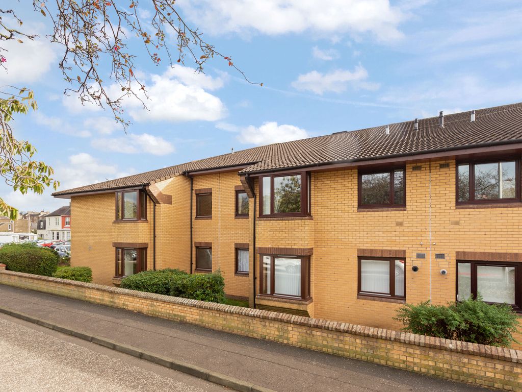 1 bed flat for sale in 40/32 Roseburn Court, Roseburn Crescent