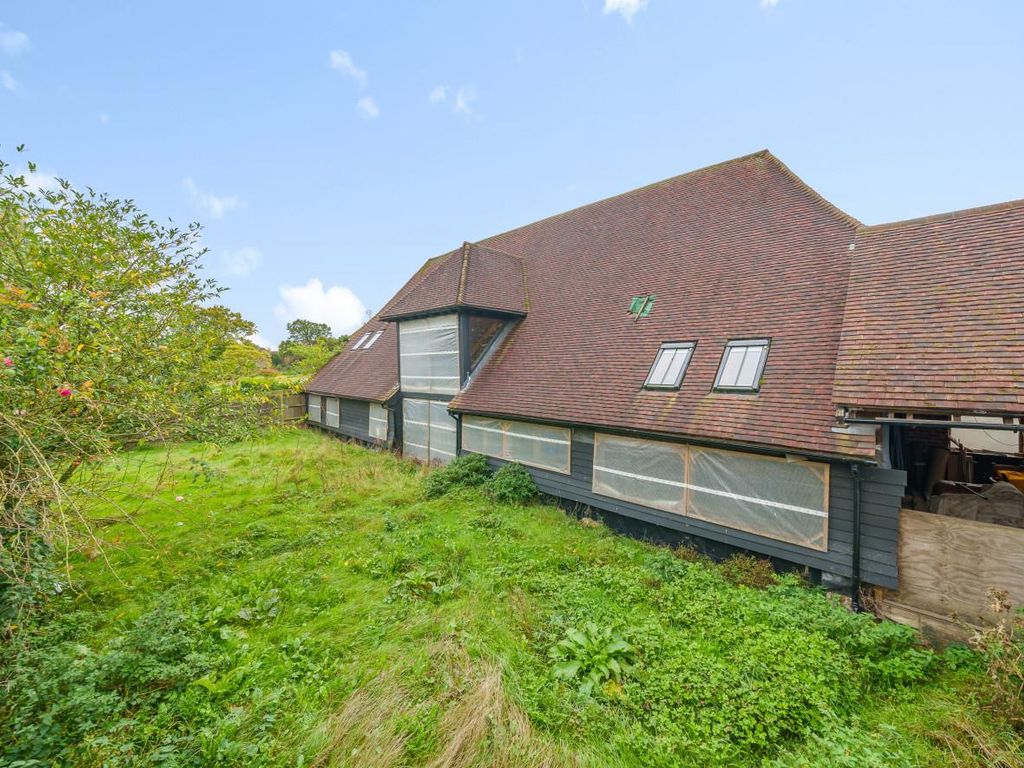 8 bed barn conversion for sale in Palehouse Common, Framfield, Uckfield