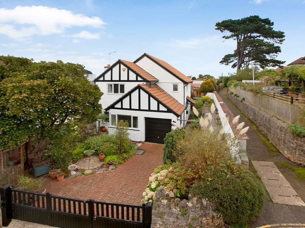 4 bed detached house for sale in Barton Hill, Dawlish EX7, £449,000